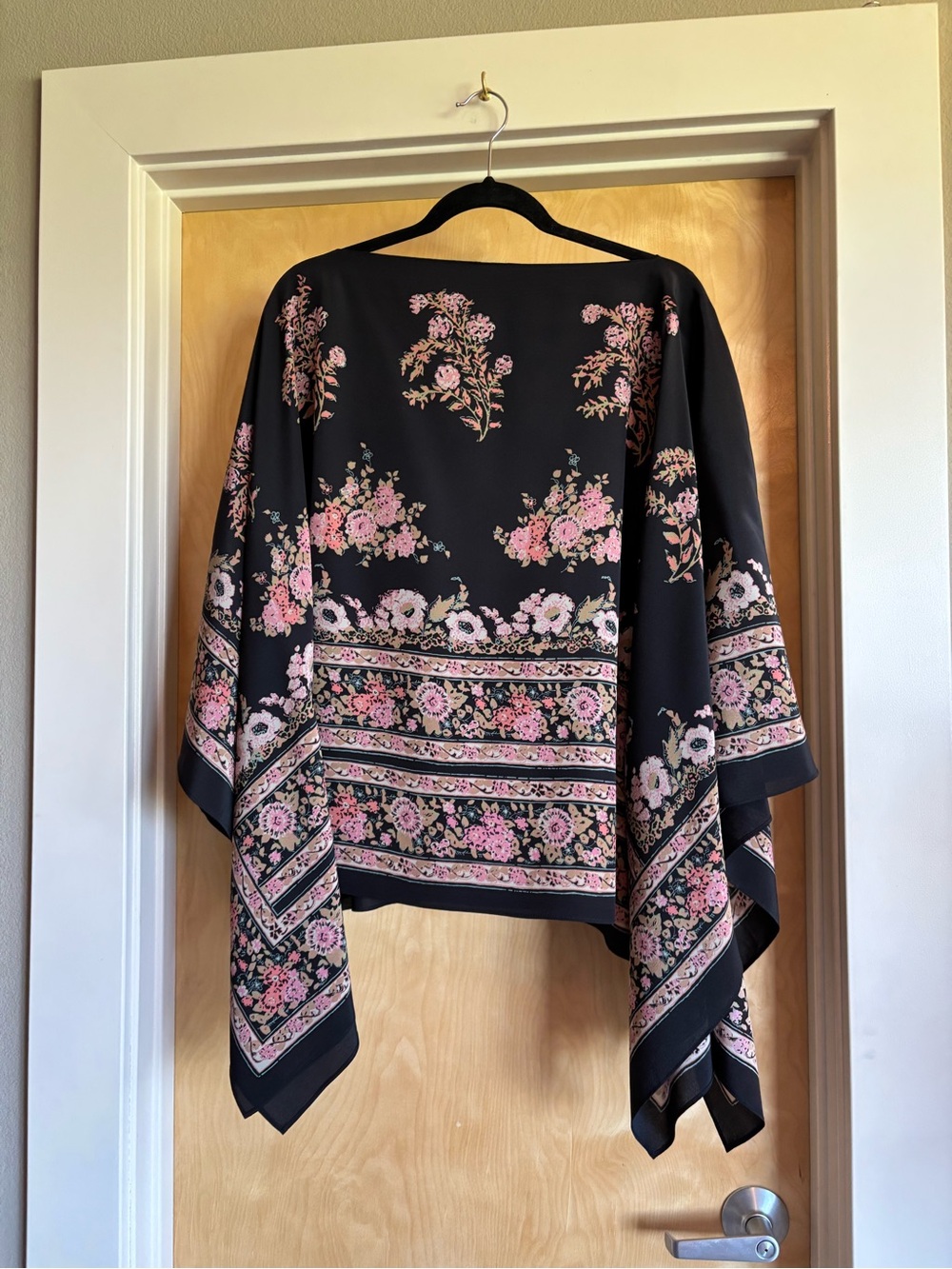 Etro Milano Silk Poncho Kesa Black Pink Floral Border Print Cape Made in Italy